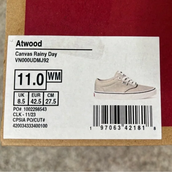 NWOT Women’s Vans Tan Sneakers Classic Canvas Style - Picture 5 of 5